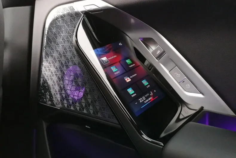 BMW 740 (Seria 7) din 2025 cu 15.000 km - oferta BMW181954 - foto 25