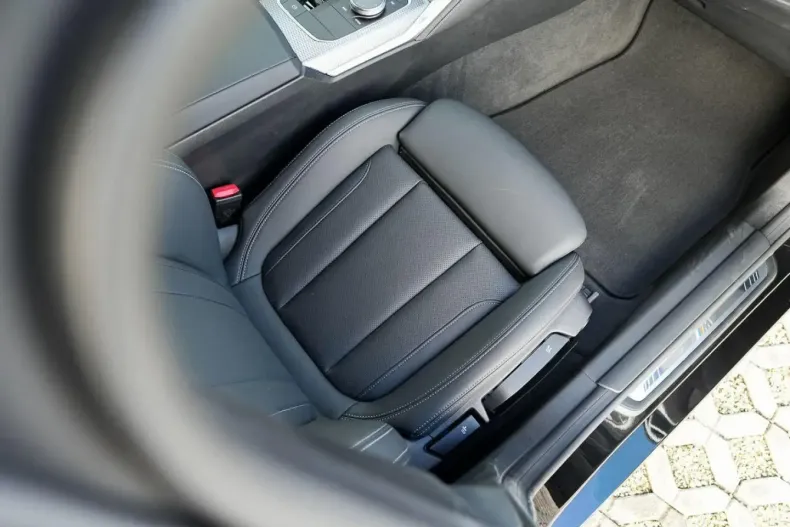 BMW 430 Gran Coupé (Seria 4) din 2025 cu 13.990 km - oferta BMW181972 - foto 14