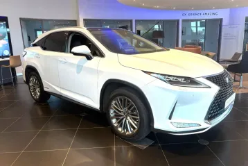 Lexus RX 450 din 2021 - oferta LEX181975