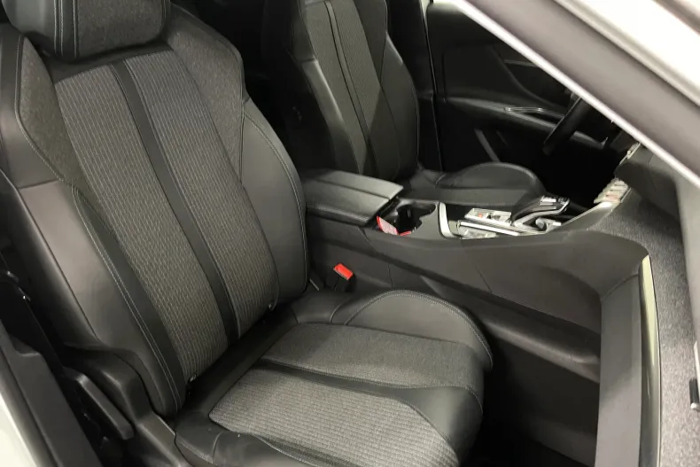 Peugeot 3008 din 2021 cu 41.157 km - oferta PEU181992 - foto 10