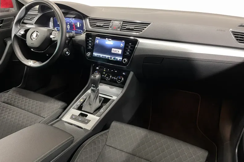 Skoda Superb din 2022 cu 98.242 km - oferta SKO181993 - foto 9