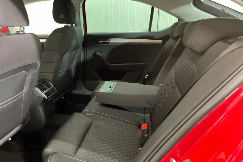 Skoda Superb din 2022 cu 98.242 km - oferta SKO181993 - foto 12