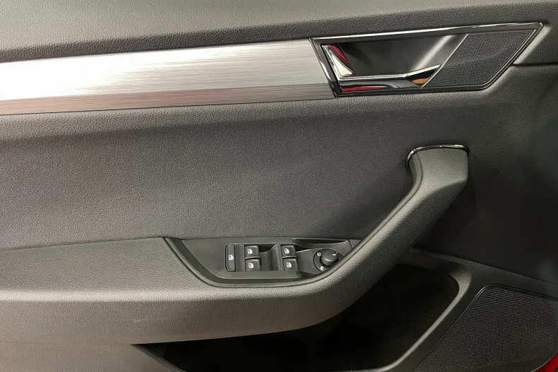 Skoda Superb din 2022 cu 98.242 km - oferta SKO181993 - foto 28