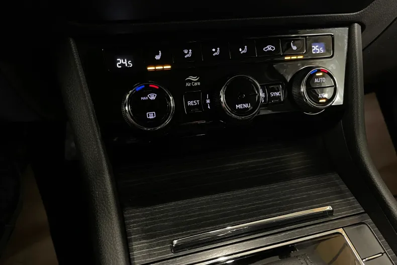 Skoda Superb din 2020 cu 90.193 km - oferta SKO182001 - foto 24