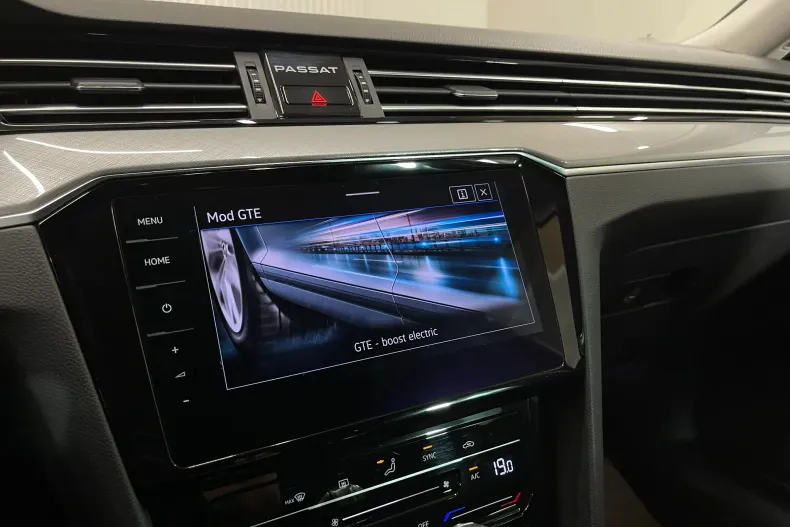 Volkswagen Passat din 2021 cu 73.658 km - oferta VOL182076 - foto 18