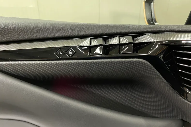 DS Automobiles DS 4 din 2022 cu 128.083 km - oferta DSA182104 - foto 25