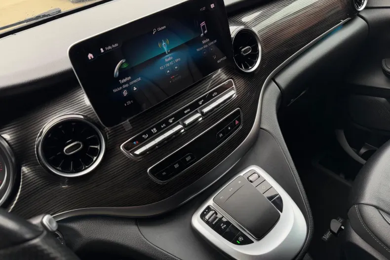 Mercedes-Benz V din 2020 cu 156.897 km - oferta MER182183 - foto 23