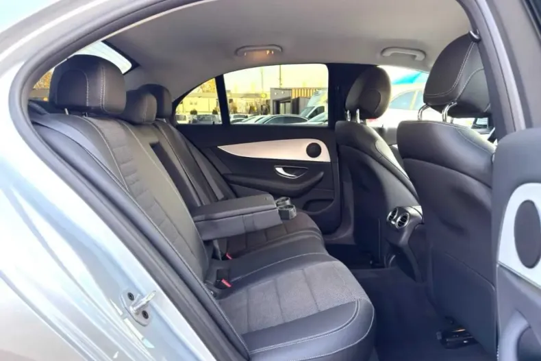 Mercedes-Benz E 200 (Clasa E) din 2021 cu 147.000 km - oferta MER182188 - foto 18