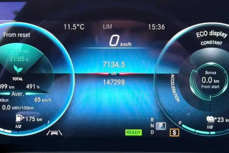 Mercedes-Benz E 200 (Clasa E) din 2021 cu 147.000 km - oferta MER182188 - foto 30