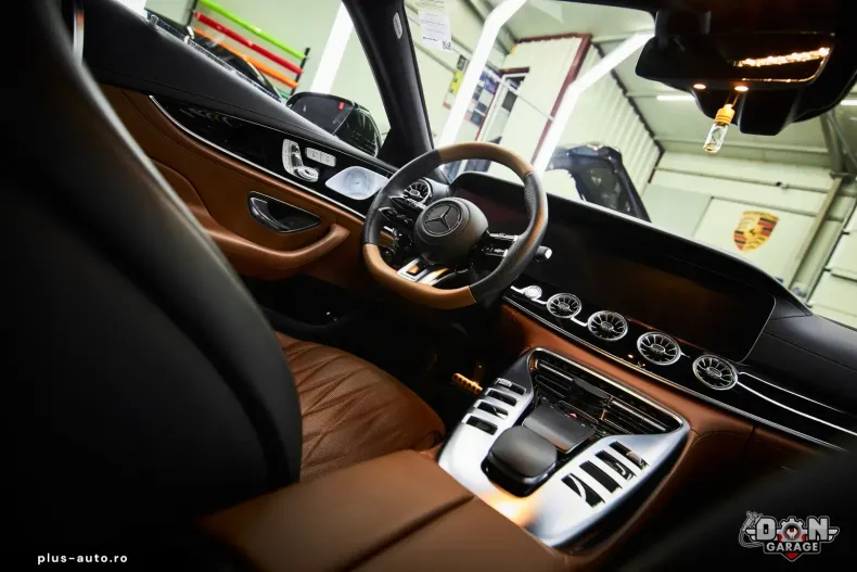 Mercedes-Benz AMG GT S (Clasa GT) din 2023 cu 19.000 km - oferta MER182199 - foto 2