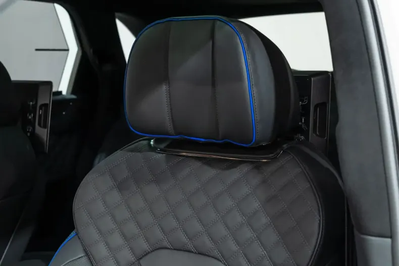 Bentley Bentayga din 2025 cu 5.960 km - oferta BEN182204 - foto 11