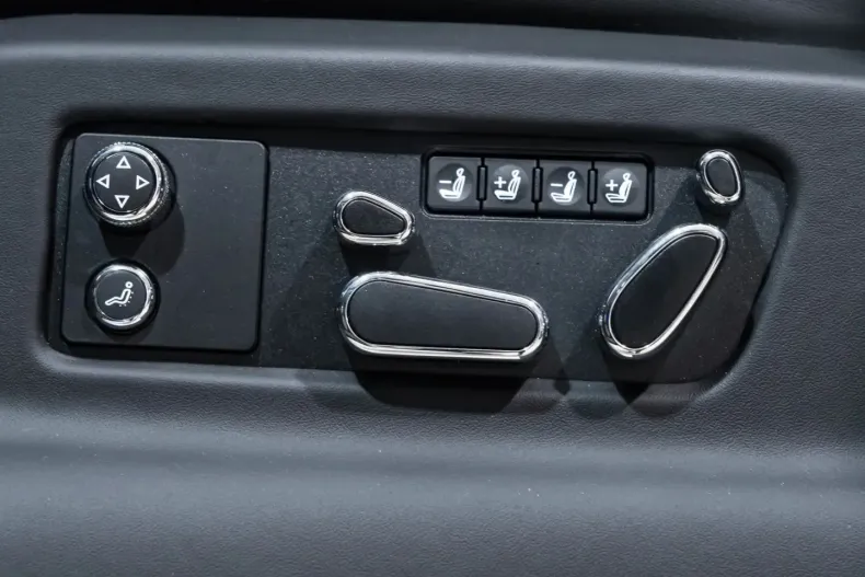 Bentley Bentayga din 2025 cu 5.960 km - oferta BEN182204 - foto 19