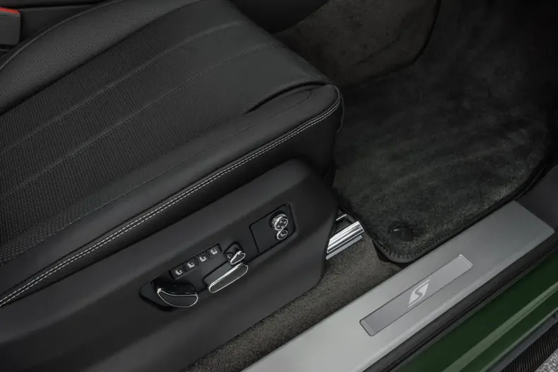 Bentley Bentayga din 2024 cu 5.700 km - oferta BEN182205 - foto 24