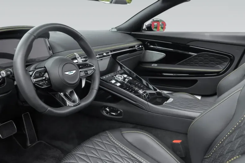 Aston Martin DB12 din 2025 cu 6.000 km - oferta AST182206 - foto 36