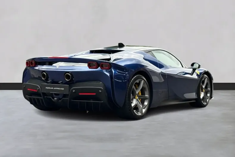 Ferrari SF90 din 2021 cu 17.500 km - oferta FER182208 - foto 6