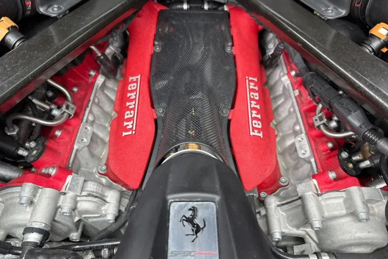 Ferrari SF90 din 2021 cu 17.500 km - oferta FER182208 - foto 18