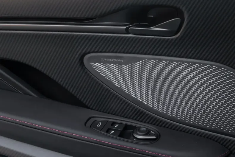 Aston Martin Vanquish din 2025 cu 7.500 km - oferta AST182209 - foto 27