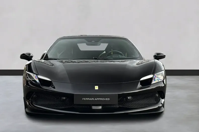 Ferrari 296 GTB din 2025 cu 1.100 km - oferta FER182210 - foto 3