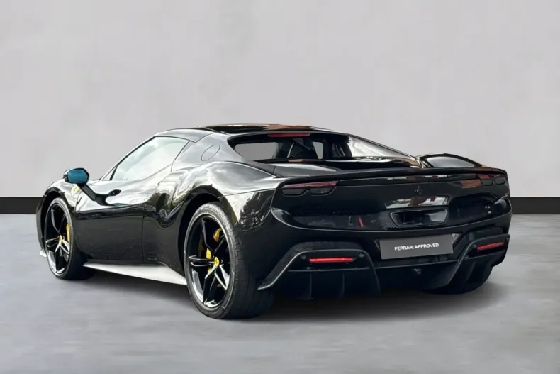 Ferrari 296 GTB din 2025 cu 1.100 km - oferta FER182210 - foto 8