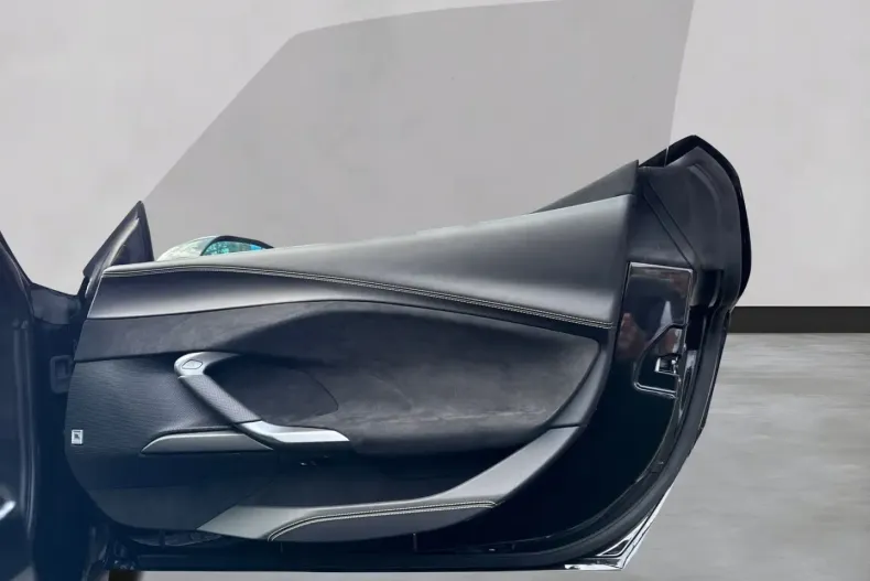 Ferrari 296 GTB din 2025 cu 1.100 km - oferta FER182210 - foto 22