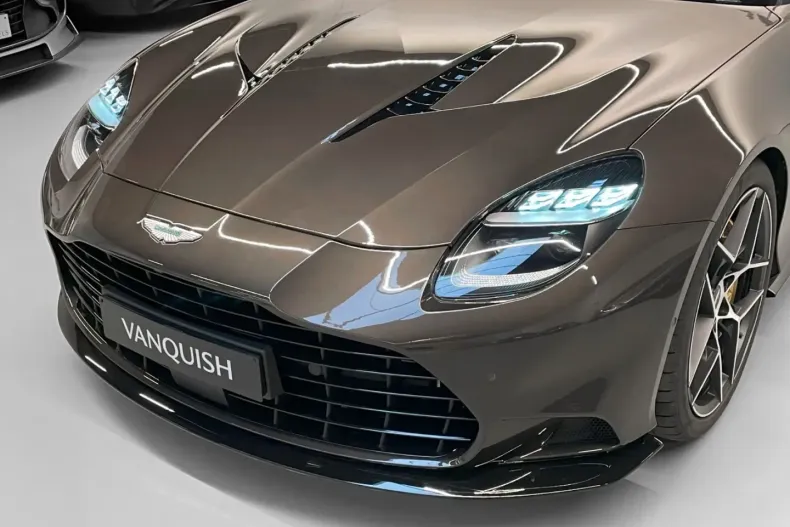 Aston Martin Vanquish din 2025 cu 5.000 km - oferta AST182211 - foto 5
