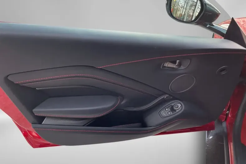 Aston Martin V12 Vantage din 2022 cu 1.700 km - oferta AST182213 - foto 10