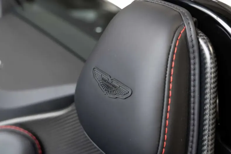 Aston Martin V12 Vantage din 2023 cu 5.060 km - oferta AST182214 - foto 20