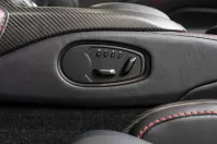 Aston Martin V12 Vantage din 2023 cu 5.060 km - oferta AST182214 - foto 22