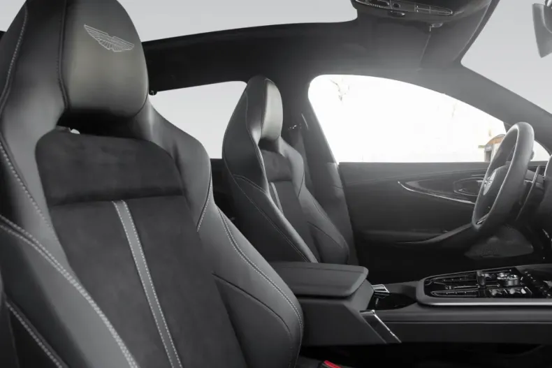 Aston Martin DBX din 2025 cu 1.500 km - oferta AST182216 - foto 2