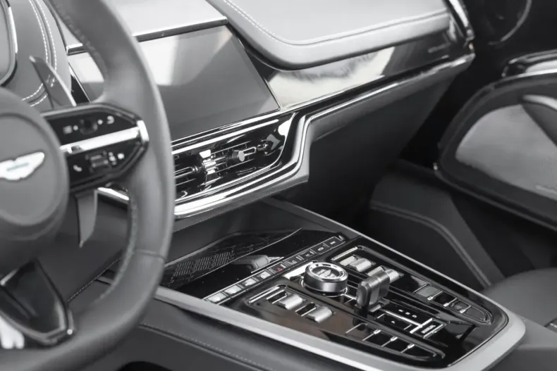 Aston Martin DBX din 2025 cu 1.500 km - oferta AST182216 - foto 23