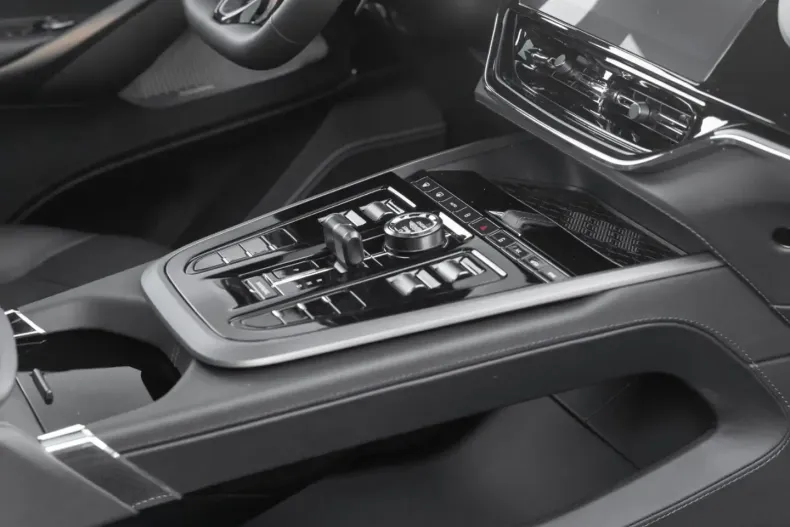 Aston Martin DBX din 2025 cu 1.500 km - oferta AST182216 - foto 26