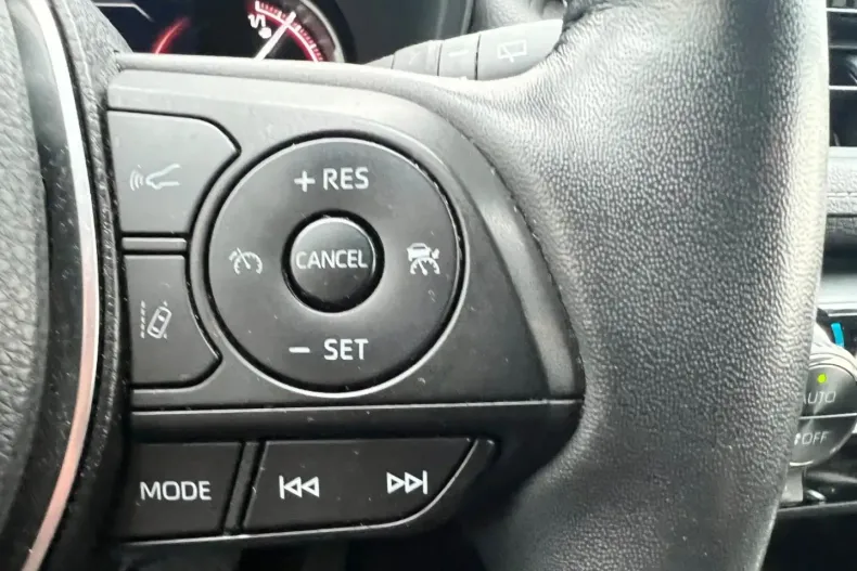 Toyota RAV4 din 2022 cu 77.037 km - oferta TOY182230 - foto 19