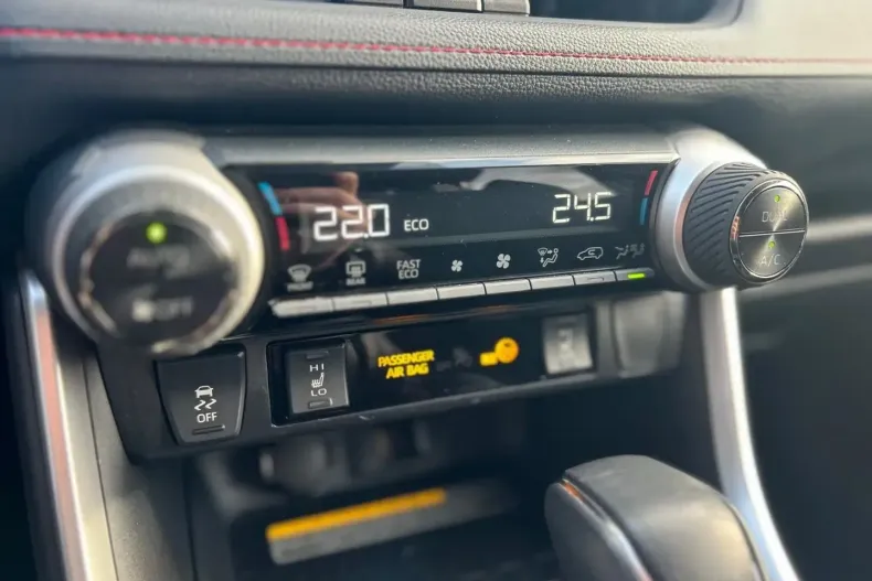 Toyota RAV4 din 2022 cu 87.500 km - oferta TOY182231 - foto 21