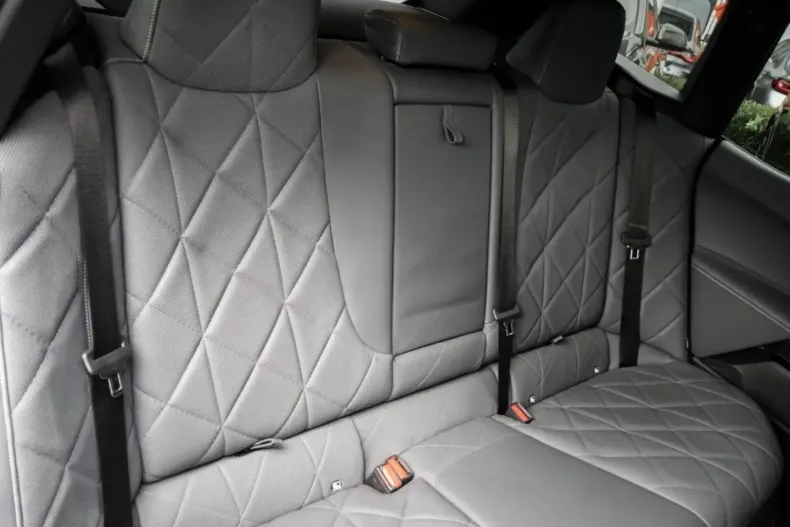 BMW iX (Seria i) din 2023 cu 85.559 km - oferta BMW182232 - foto 4