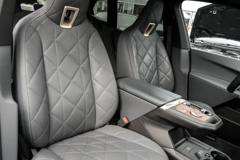 BMW iX (Seria i) din 2023 cu 85.559 km - oferta BMW182232 - foto 6