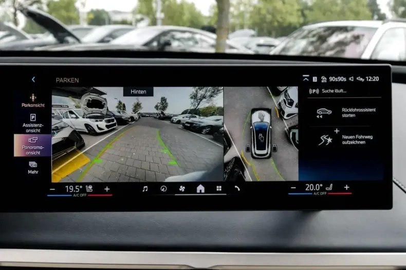 BMW iX (Seria i) din 2023 cu 85.559 km - oferta BMW182232 - foto 11