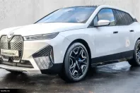 BMW iX (Seria i) din 2023 cu 51.215 km - oferta BMW182234 - foto 1