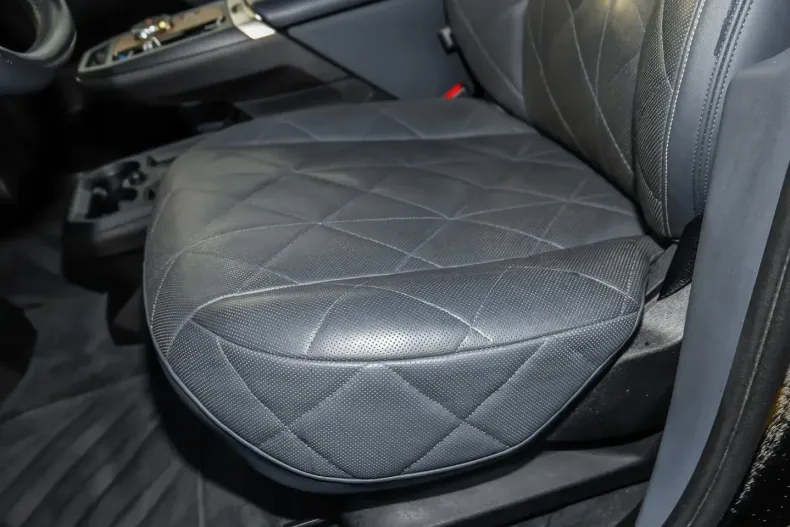 BMW iX (Seria i) din 2023 cu 51.215 km - oferta BMW182234 - foto 23