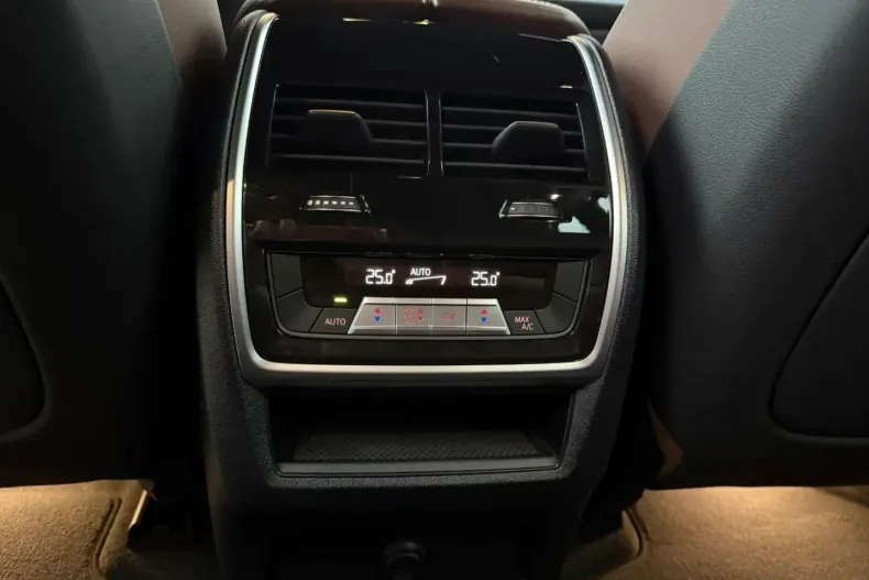 BMW X5 (Seria X) din 2023 cu 86.000 km - oferta BMW182241 - foto 24