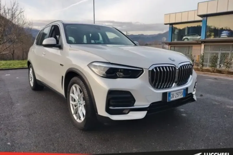 BMW X5 (Seria X) din 2022 cu 67.960 km - oferta BMW182243 - foto 1