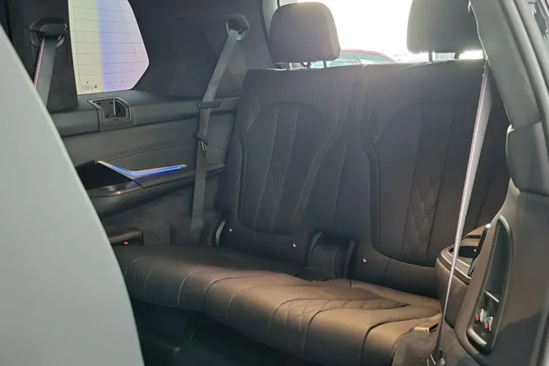 BMW X7 (Seria X) din 2023 cu 75.000 km - oferta BMW182246 - foto 33