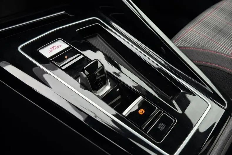 Volkswagen Golf din 2023 cu 83.500 km - oferta VOL182249 - foto 9