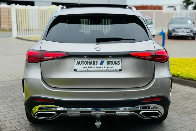 Mercedes-Benz GLC 300 (Clasa GLC) din 2024 cu 15.670 km - oferta MER182250 - foto 4