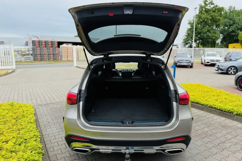 Mercedes-Benz GLC 300 (Clasa GLC) din 2024 cu 15.670 km - oferta MER182250 - foto 6