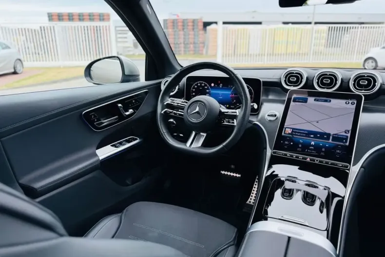 Mercedes-Benz GLC 300 (Clasa GLC) din 2024 cu 15.670 km - oferta MER182250 - foto 11