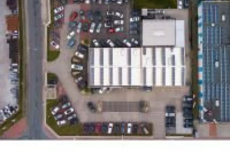 Mercedes-Benz E 220 (Clasa E) din 2024 cu 24.320 km - oferta MER182253 - foto 20