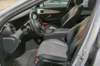 Mercedes-Benz E 220 (Clasa E) din 2023 cu 47.729 km - oferta MER182256 - foto 4