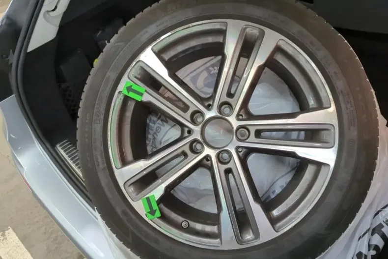 Mercedes-Benz E 220 (Clasa E) din 2023 cu 47.729 km - oferta MER182256 - foto 10