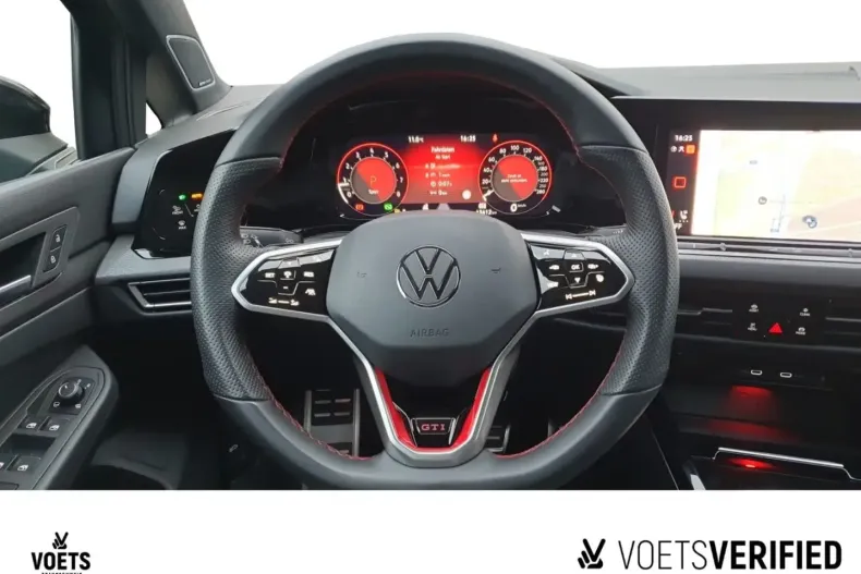 Volkswagen Golf din 2023 cu 43.700 km - oferta VOL182259 - foto 6