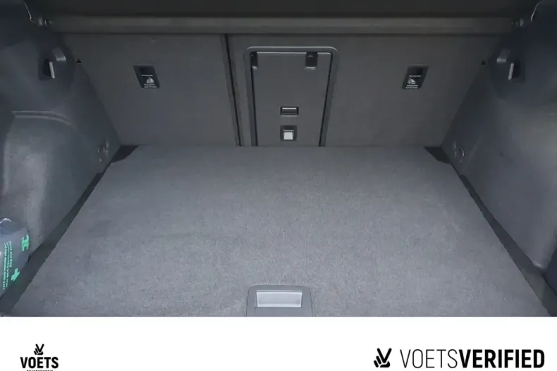 Volkswagen Golf din 2023 cu 43.700 km - oferta VOL182259 - foto 15